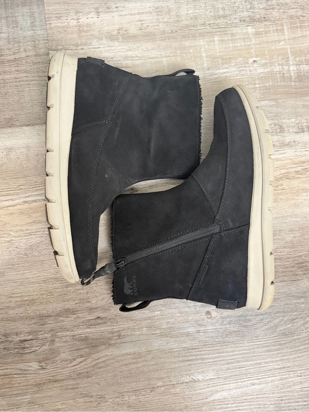 Sorel Explorer Zip Black Suede Women’s Boots, size 8